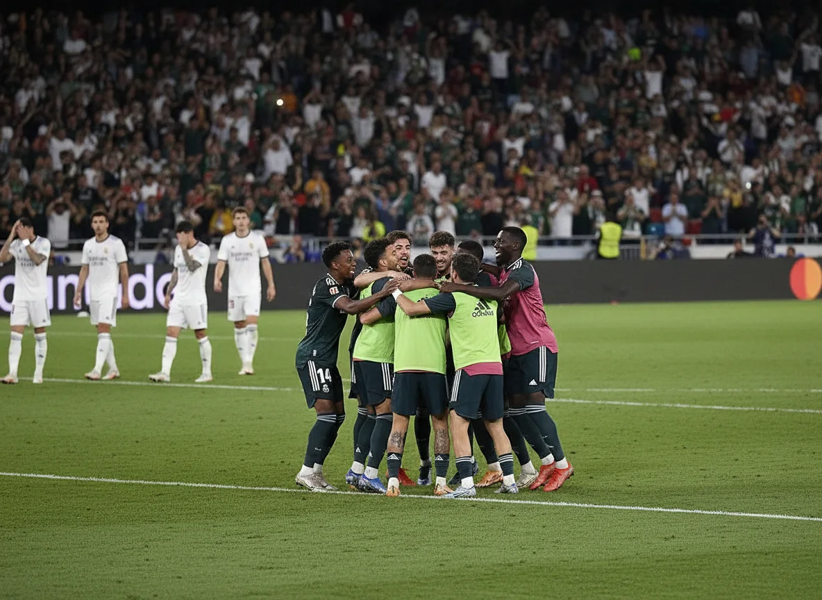 Carlos Espí rescata al Real Madrid en el descuento ante el Elche