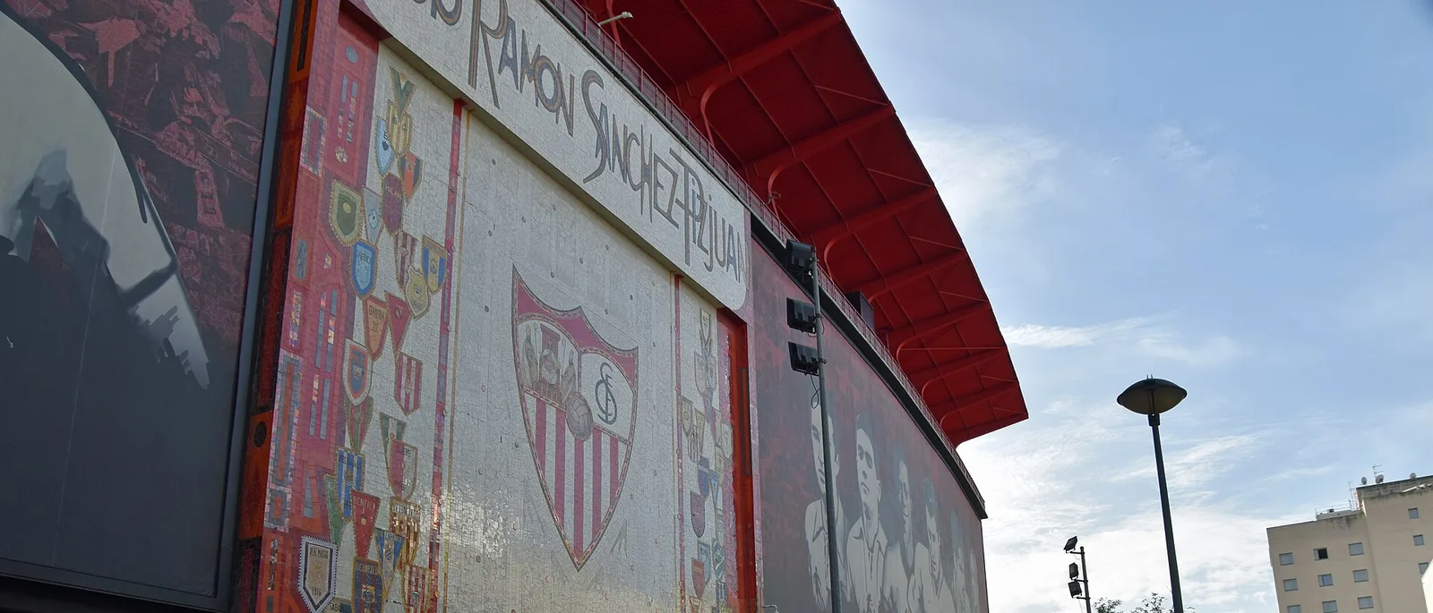 Ramón Sánchez-Pizjuán, Sevilla